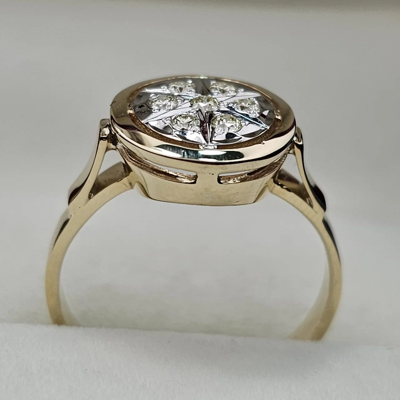Кольцо Deimantas 109857760 18р 3,51гр 0,21ct. купить,NaN