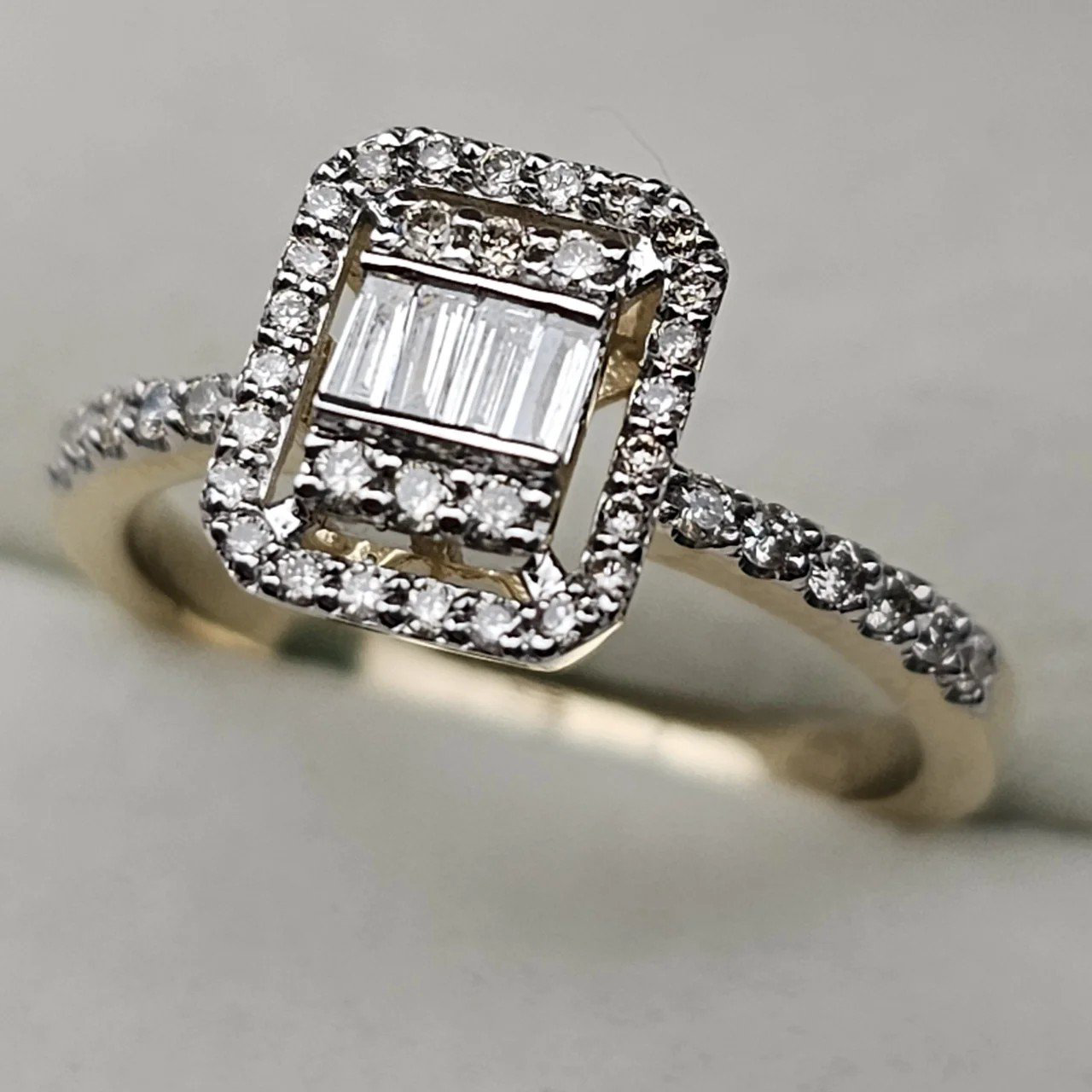 Кольцо Deimantas 109857767 16,5р 3,16гр 0,35ct. купить,NaN