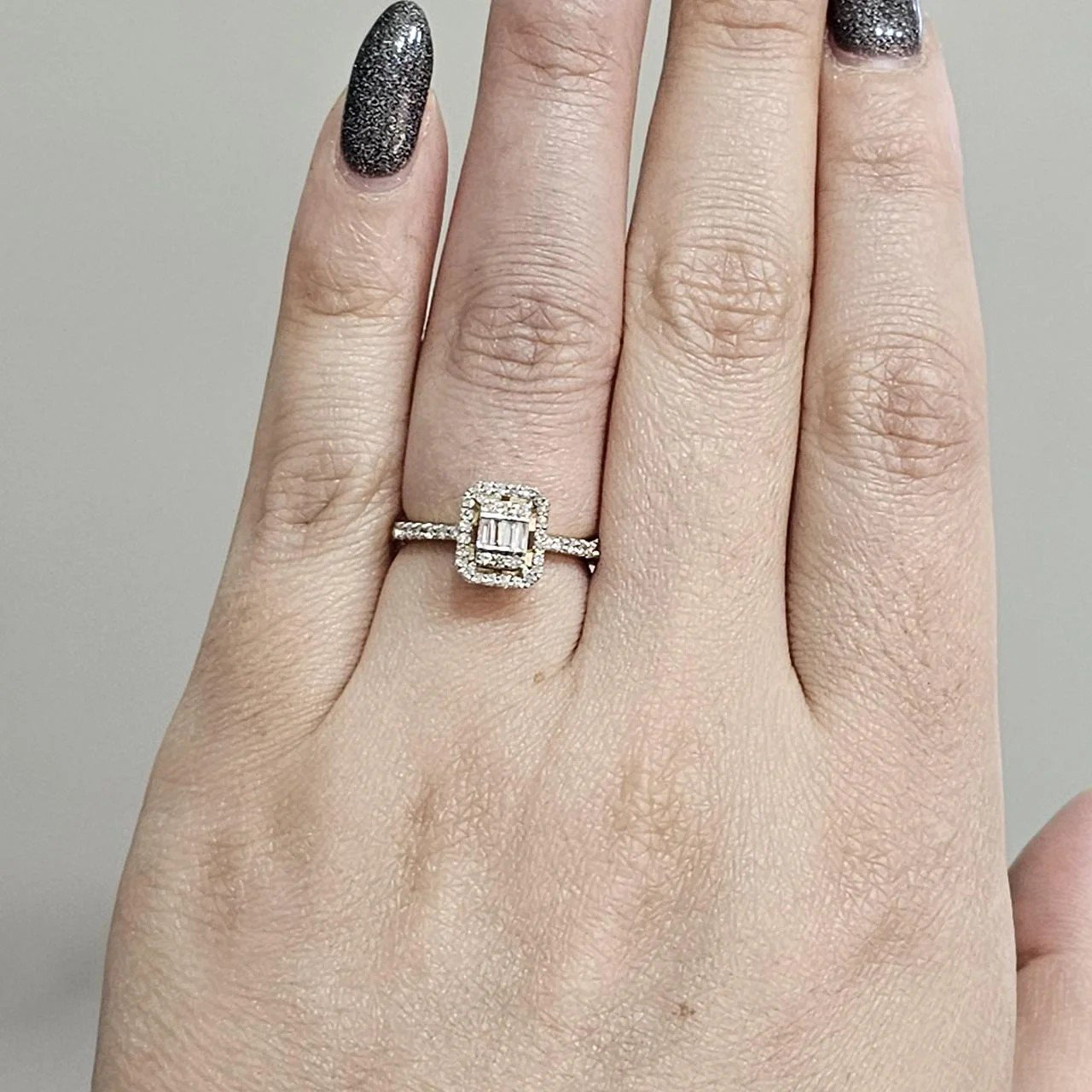 Кольцо Deimantas 109857767 16,5р 3,16гр 0,35ct. купить,NaN