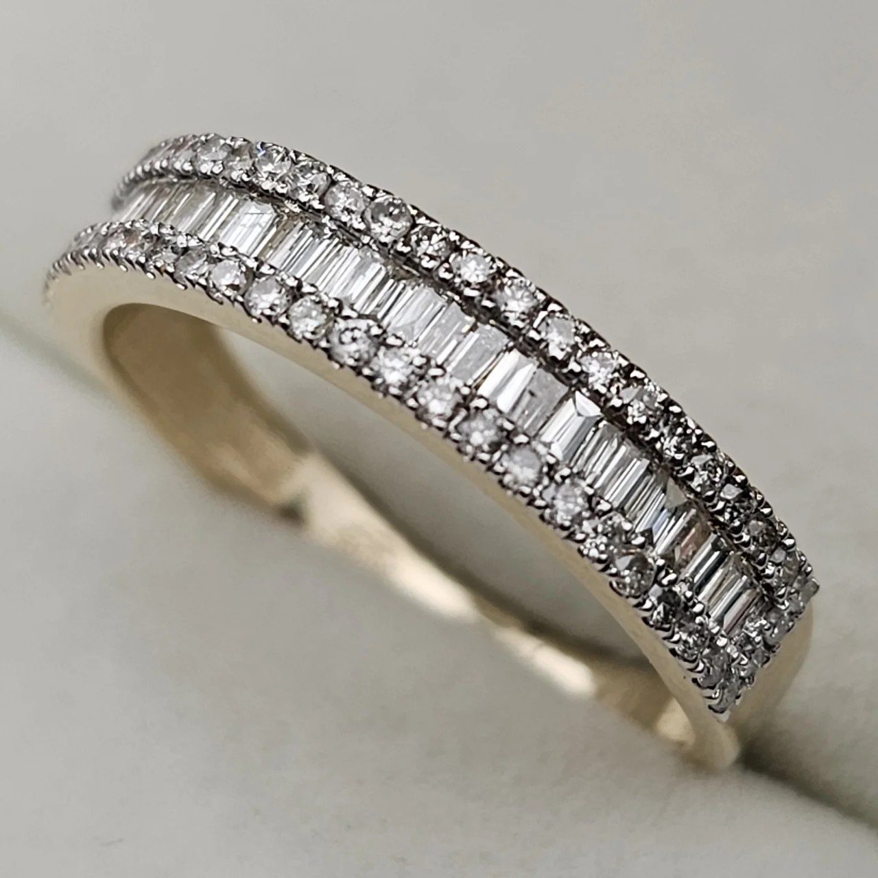 Кольцо Deimantas 109857717 18р 2,75гр 0,60ct. купить,NaN