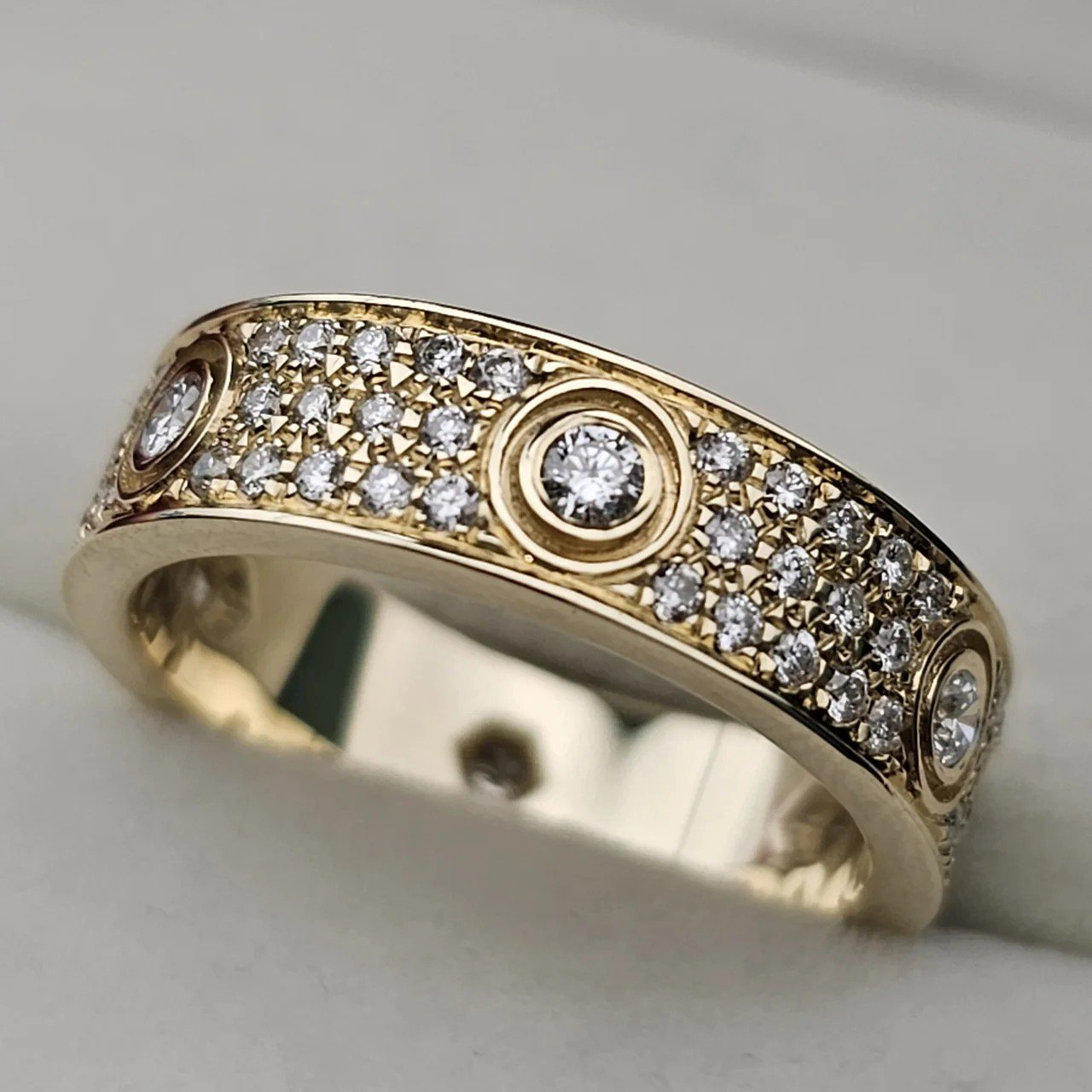 Кольцо Deimantas 109891846 17,5р 6,24гр 0,85ct. купить,NaN