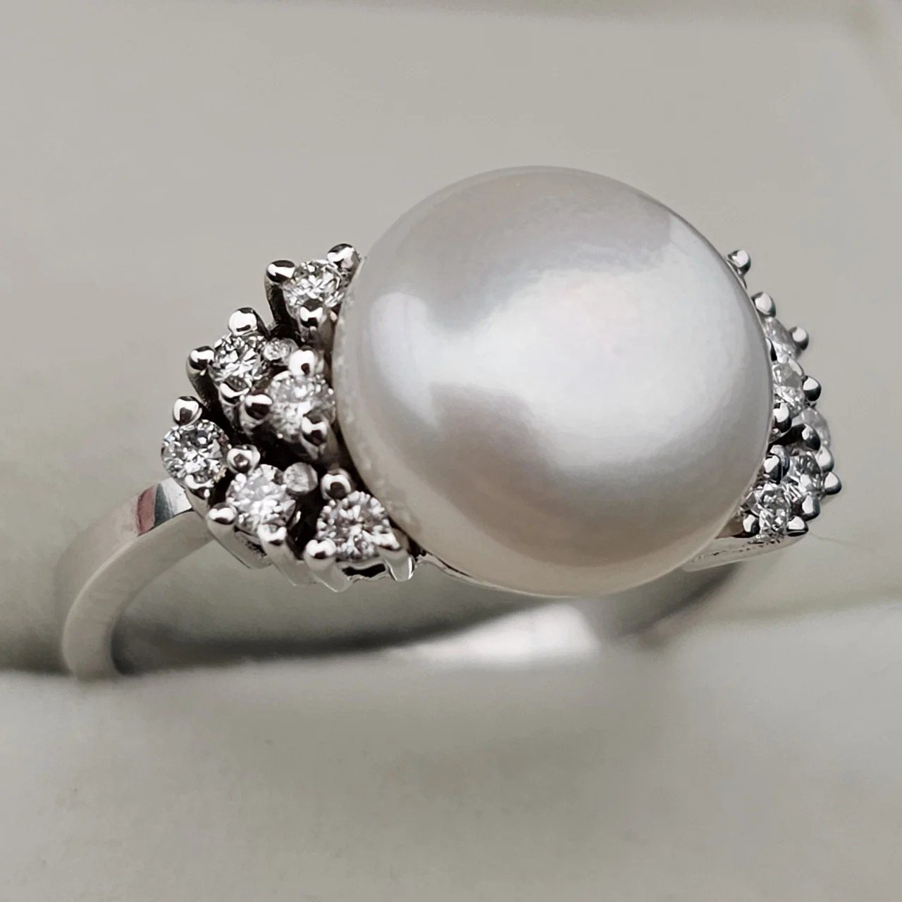 Кольцо Deimantas 109857521 18р 3,05гр 0,23ct. купить,NaN