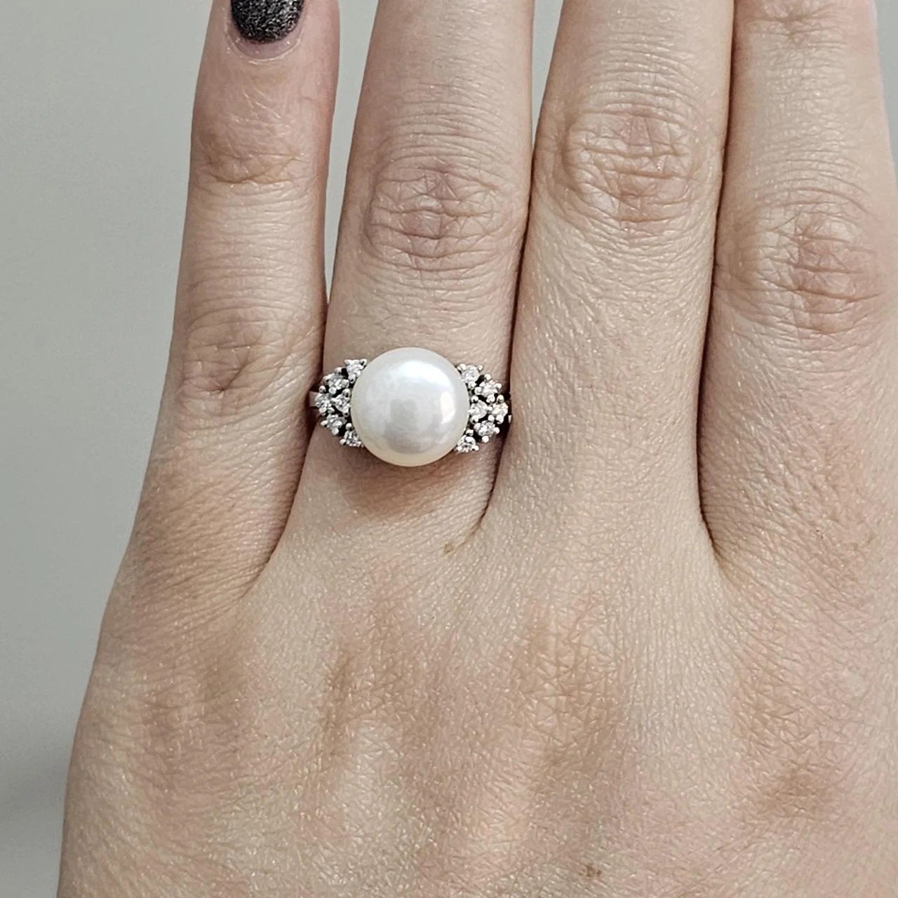 Кольцо Deimantas 109857521 18р 3,05гр 0,23ct. купить,NaN