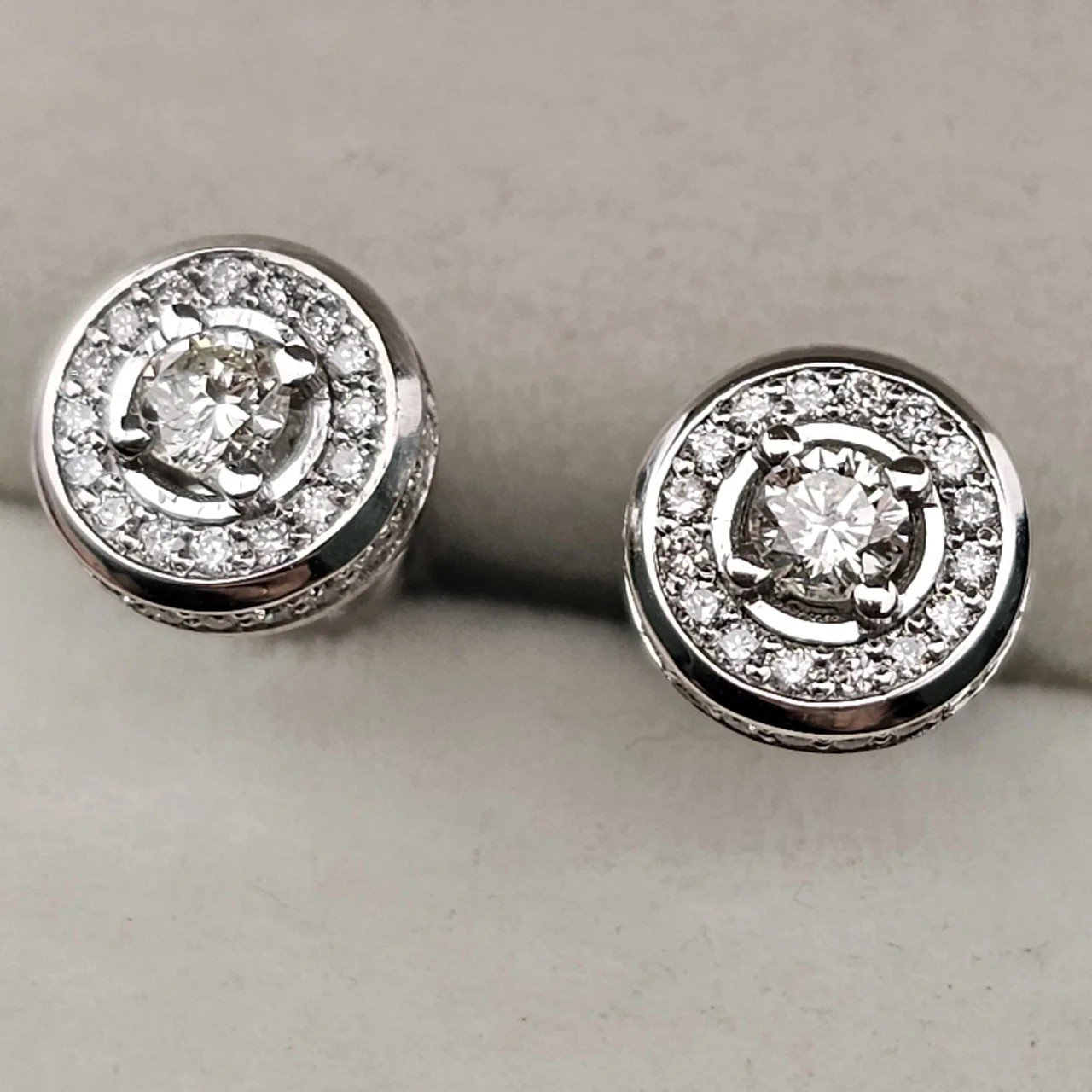 Серьги Deimantas 109892541 2,32гр 0,59ct. купить,NaN