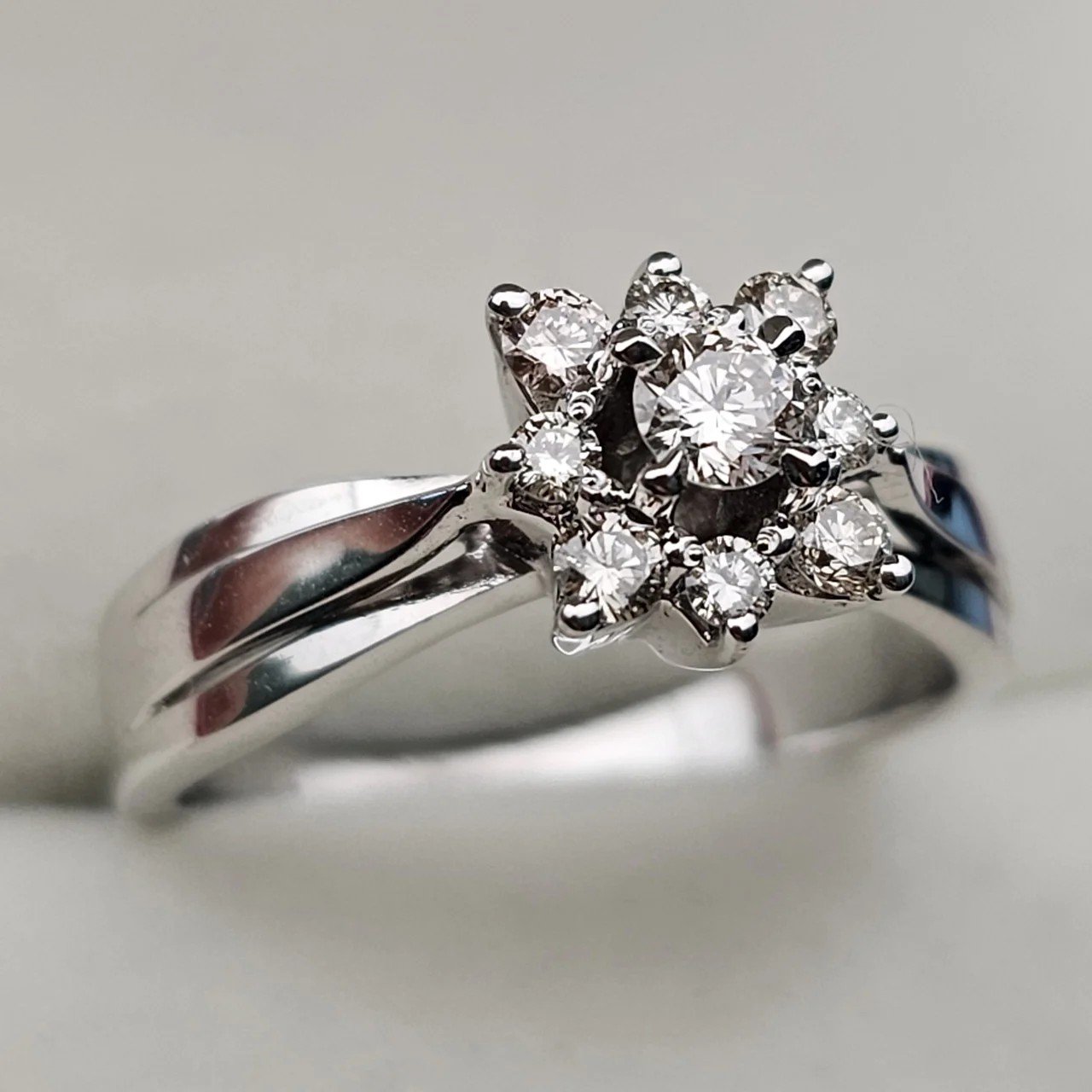 Кольцо Deimantas 109857569 18р 4,77гр 0,50ct. купить,NaN