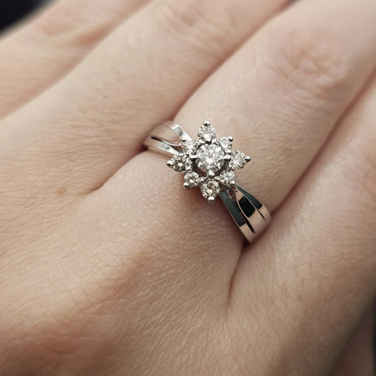 Кольцо Deimantas 109857569 18р 4,77гр 0,50ct. купить,NaN