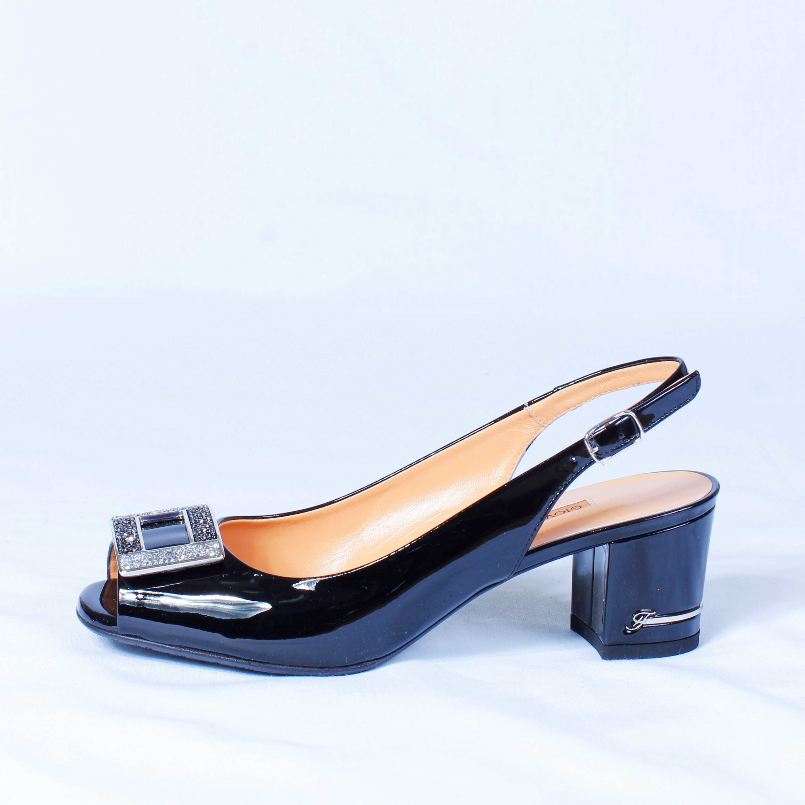 Босоножки Giovanni Fabiani G3273 black 37.5  купить,NaN