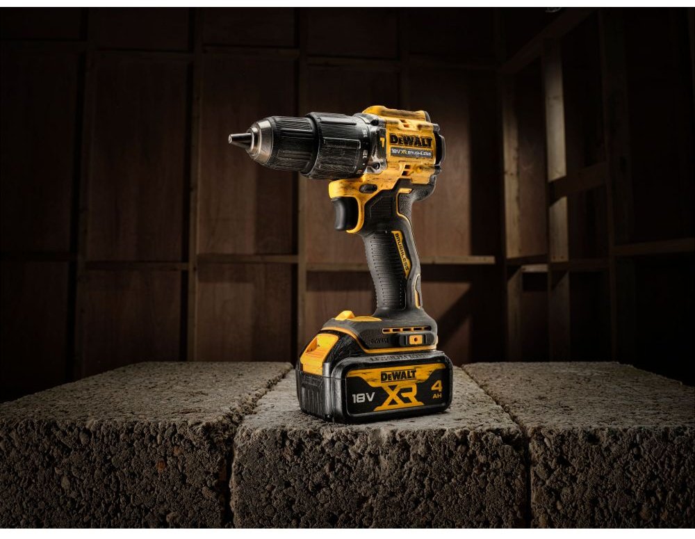 DeWALT дрель-шуруповерт DCD100YM2T-QW купить,NaN