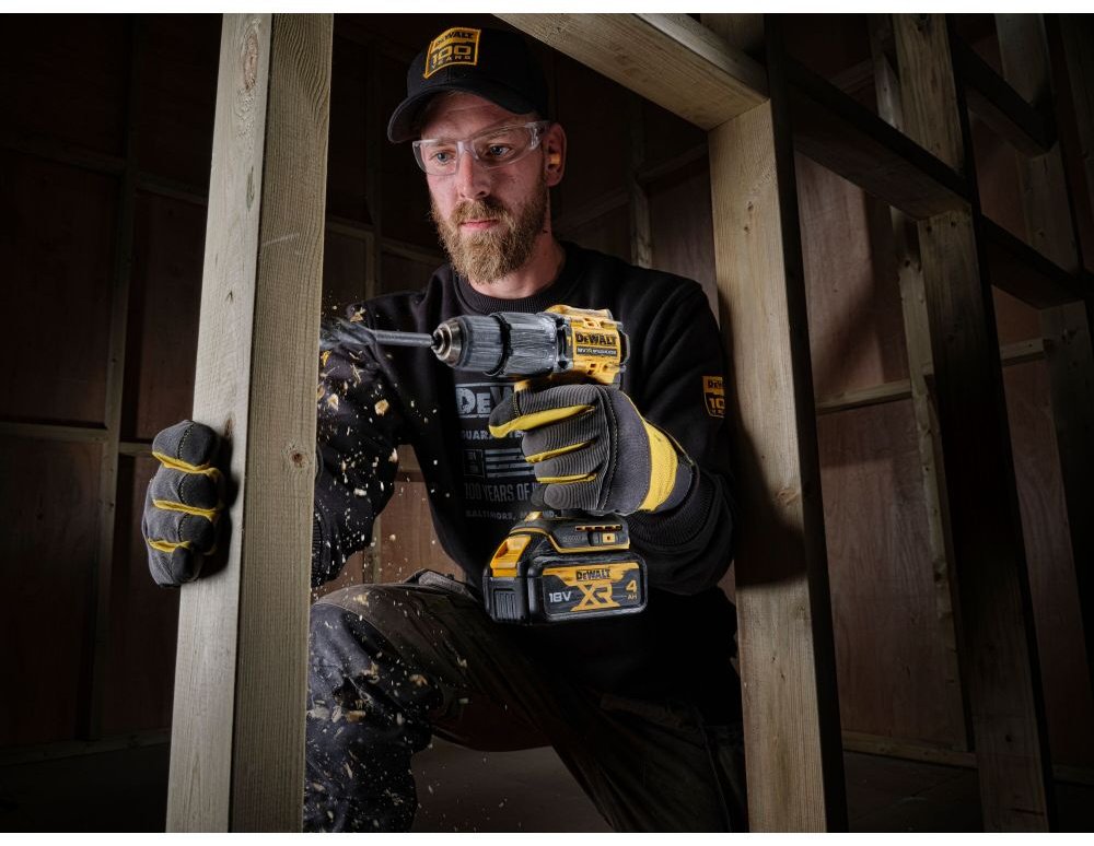 DeWALT дрель-шуруповерт DCD100YM2T-QW купить,NaN