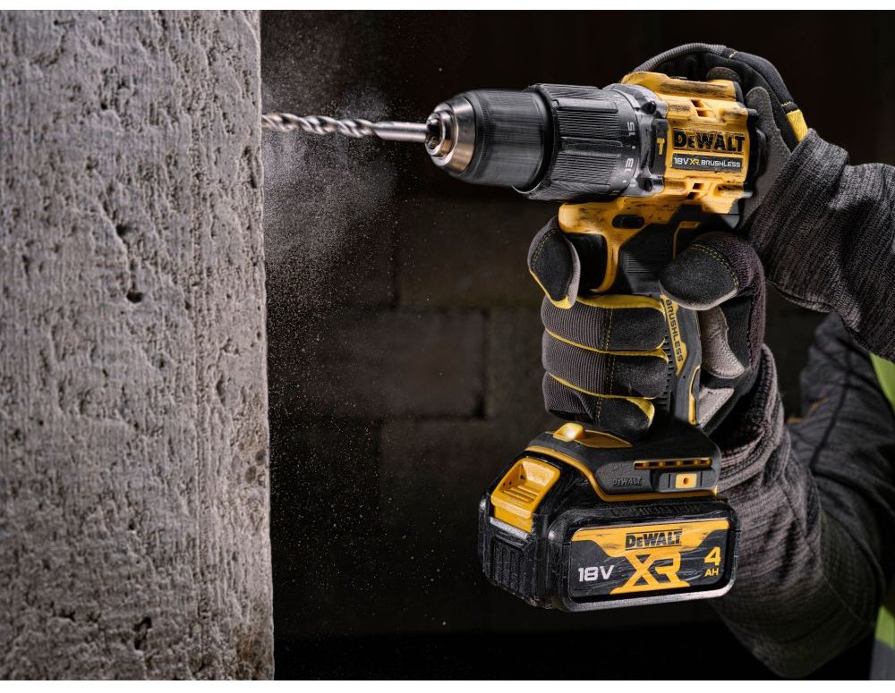 DeWALT дрель-шуруповерт DCD100YM2T-QW купить,NaN