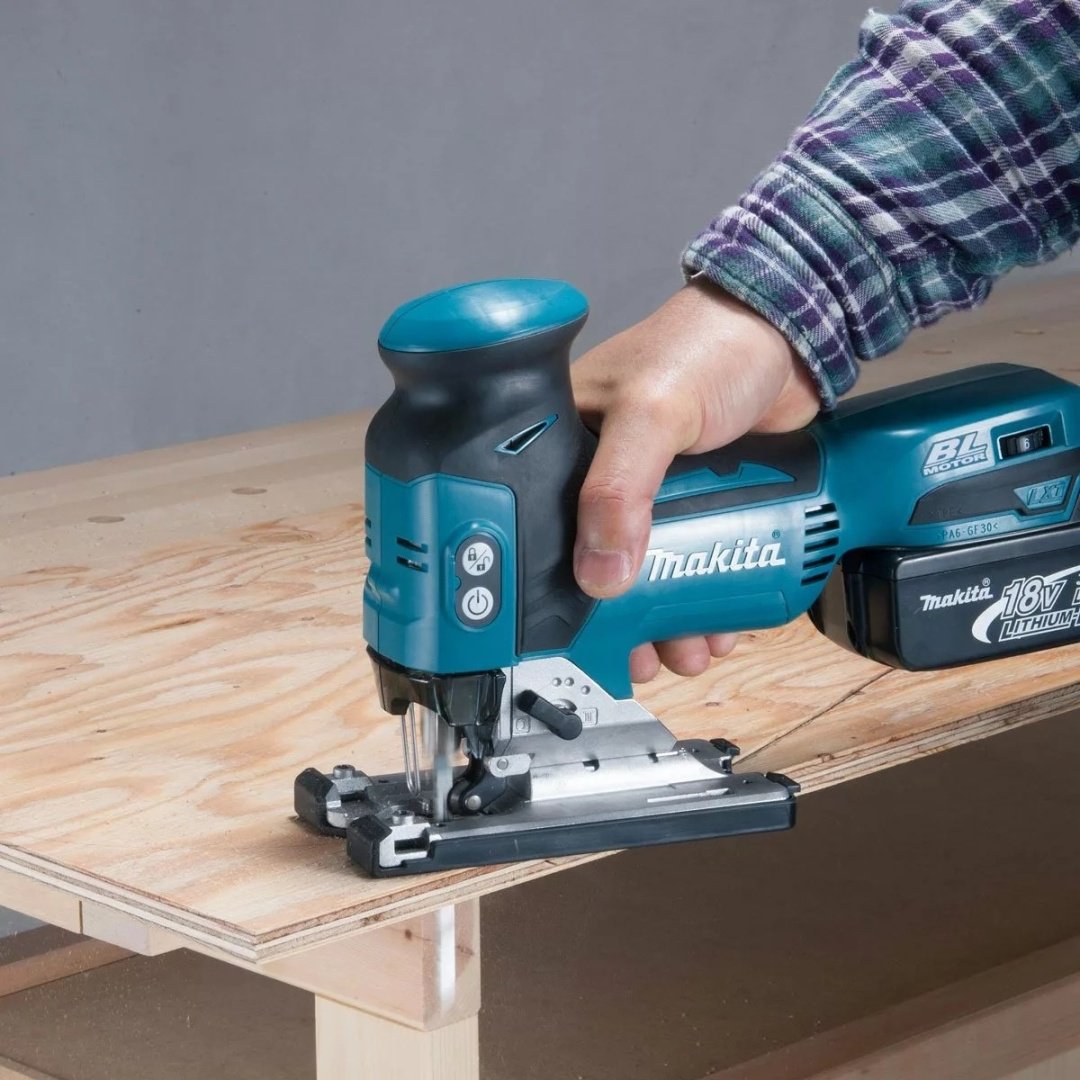 Электролобзик Makita DJV181Z купить,NaN