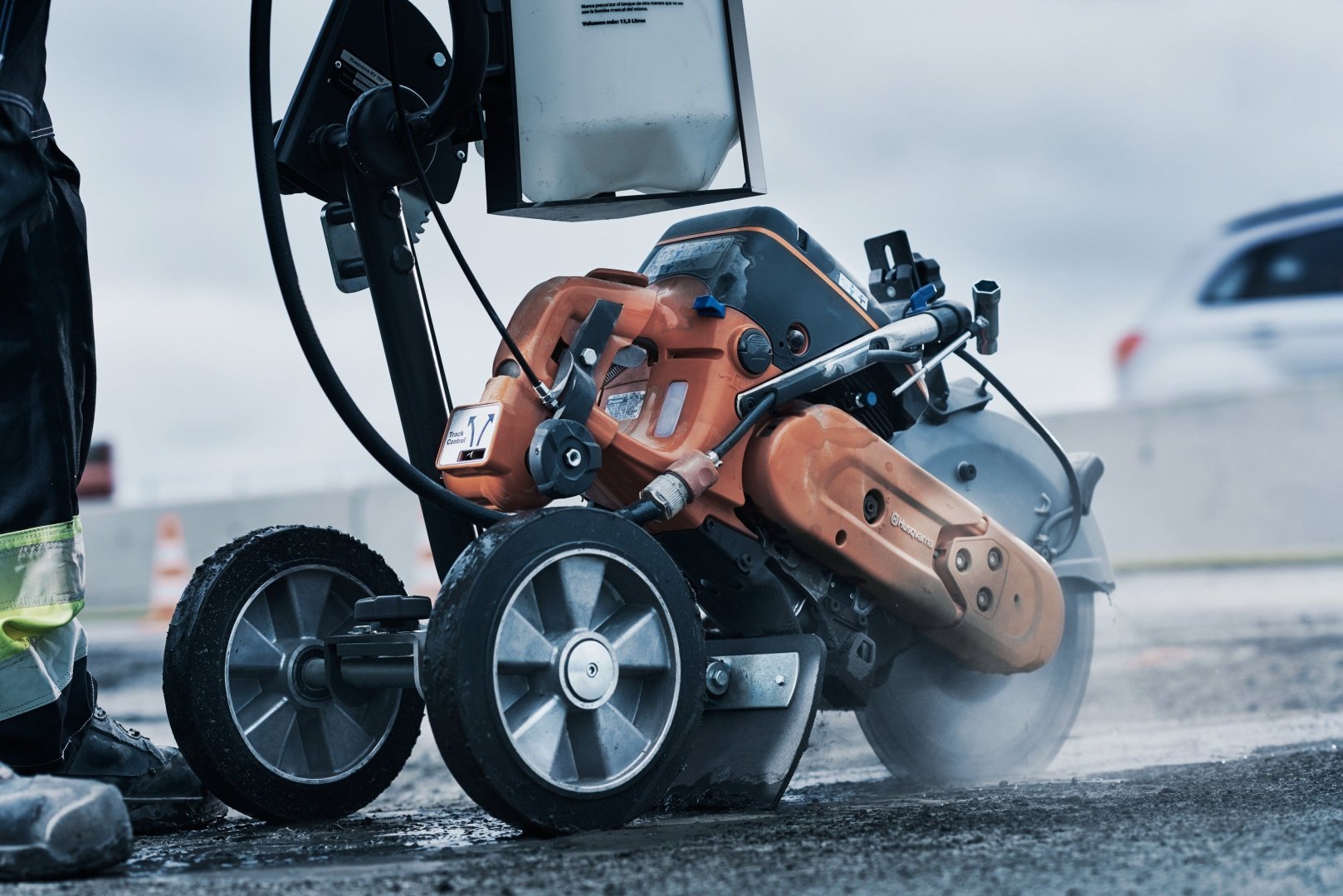 Бензиновый резчик Husqvarna K 770-14 купить,NaN