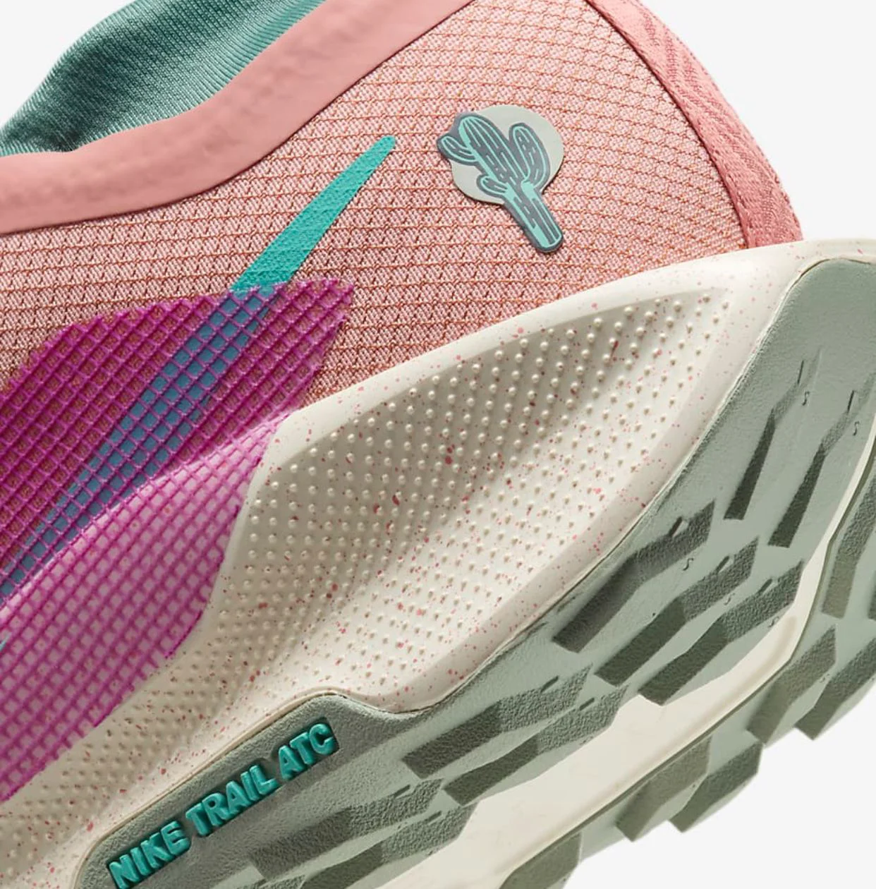 Кроссовки Nike Pegasus Trail 5 GORE-TEX FQ0912-600 pink 35 купить,NaN