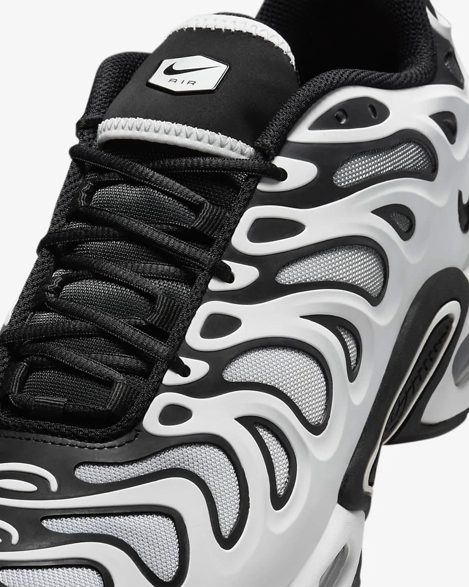 Кроссовки Nike Air Max Plus Drift FD4290-101 white-black 41.5 купить,NaN