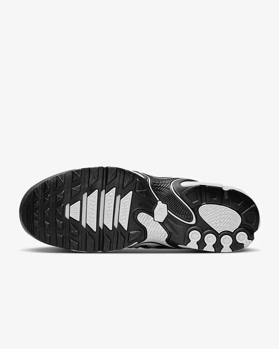Кроссовки Nike Air Max Plus Drift FD4290-101 white-black 41.5 купить,NaN