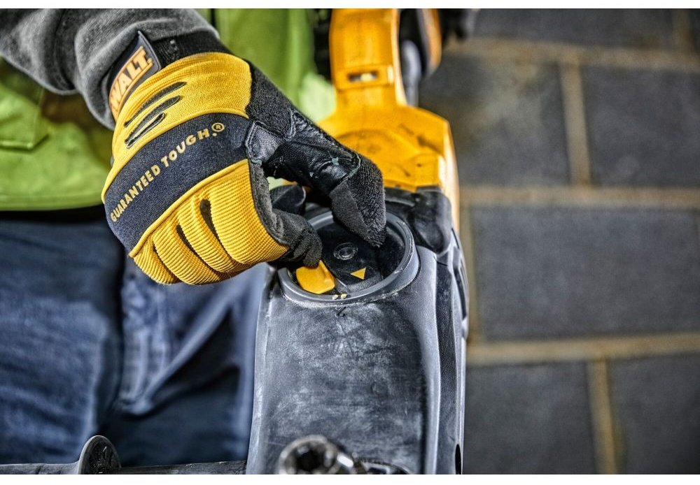 DeWALT дрель-шуруповерт DCD470N-XJ купить,NaN