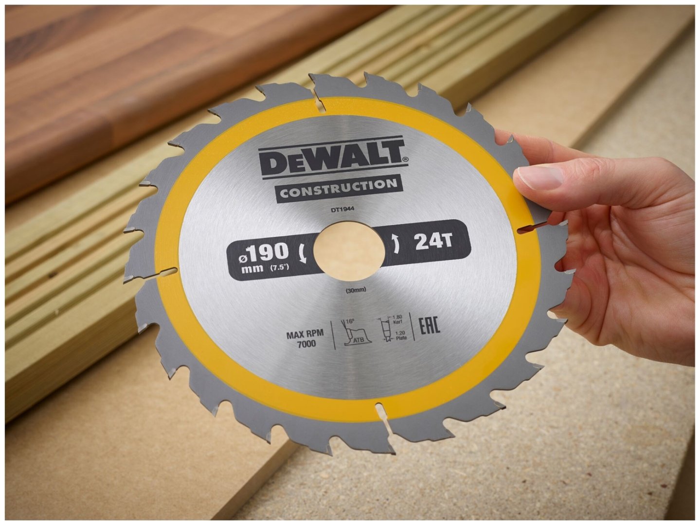 Пильный диск по дереву DeWALT DT1944-QZ, 190x30 мм, 24Т