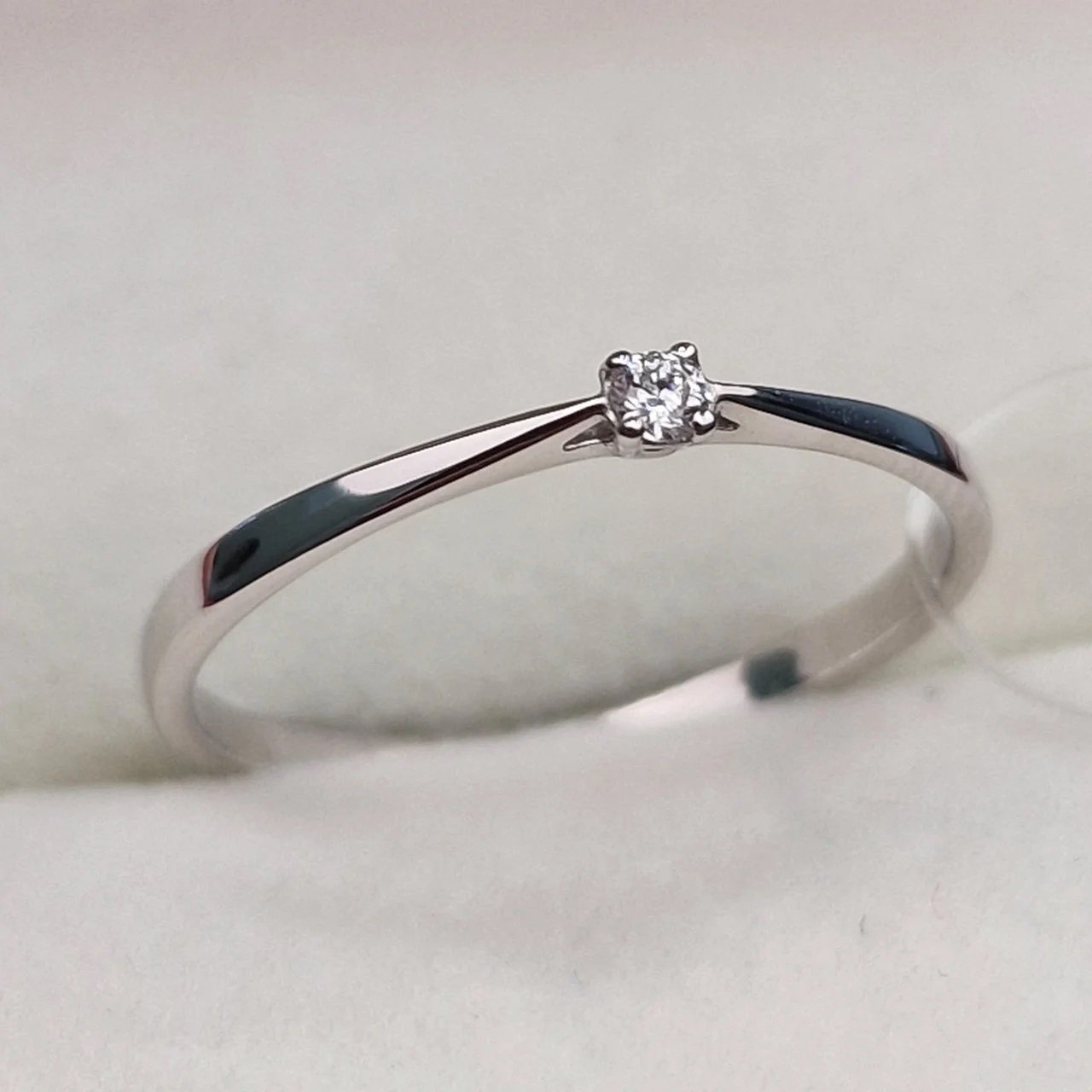 Кольцо Deimantas 103330406 16р 0,032ct. купить,NaN