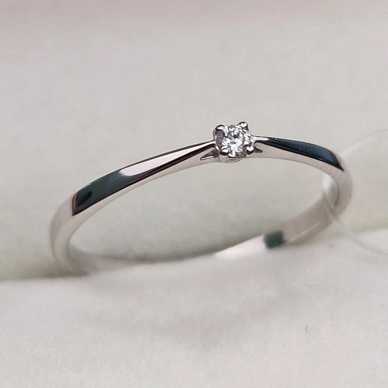 Кольцо Deimantas 103330406 16р 0,032ct. купить,NaN