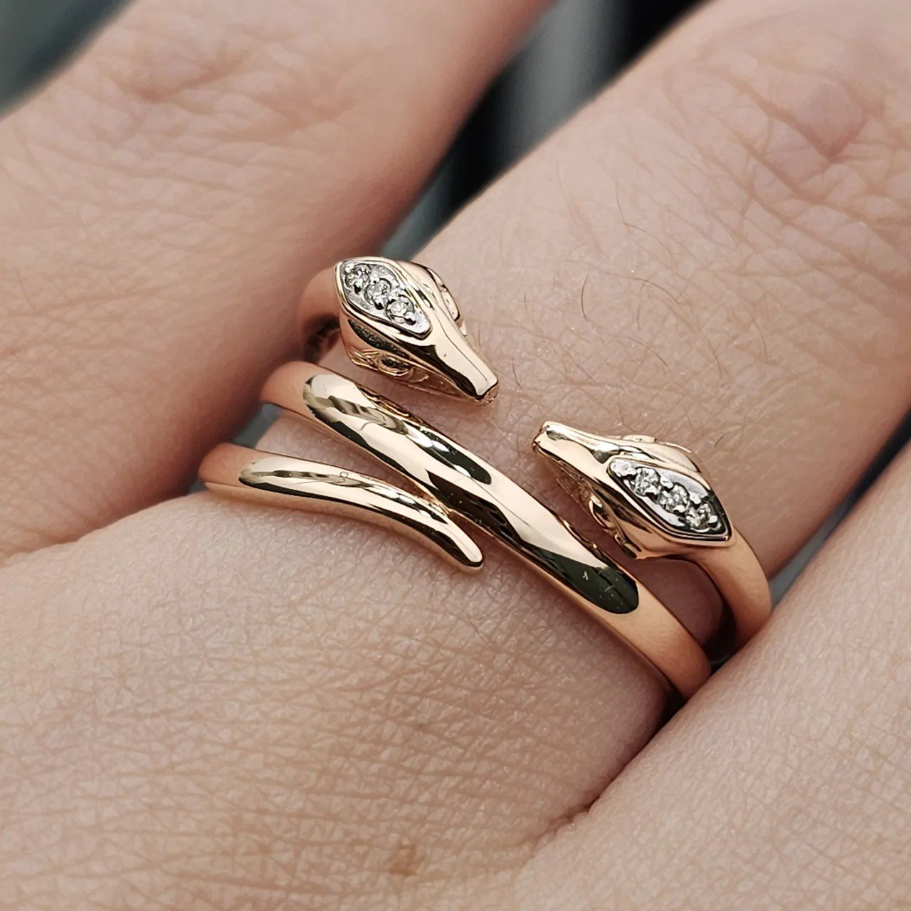 Кольцо Deimantas 110201475 18р 3,67гр 0,03ct. купить,NaN
