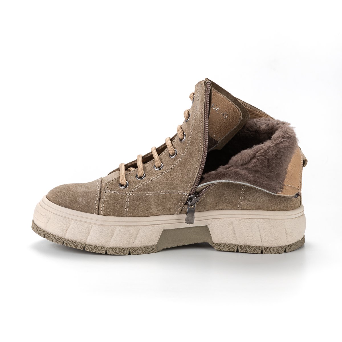 Ботинки Corta Mussi CM-40260BEJ-VISON beige 40 купить,NaN