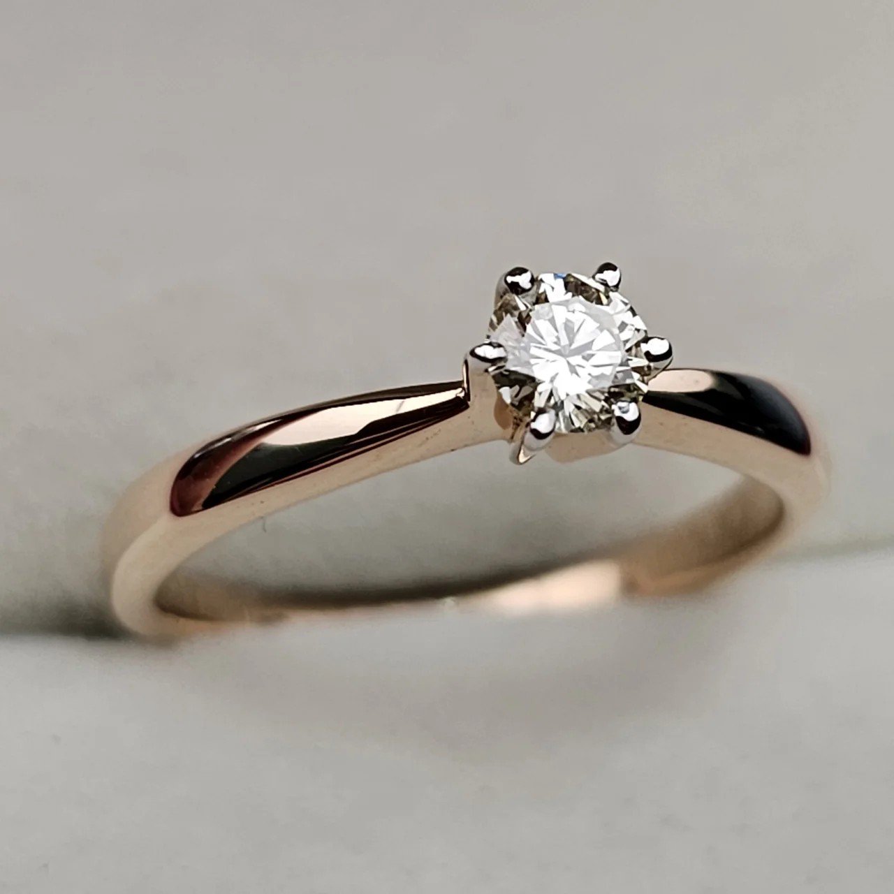 Кольцо Deimantas 110125480 17р 0,23ct. купить,NaN