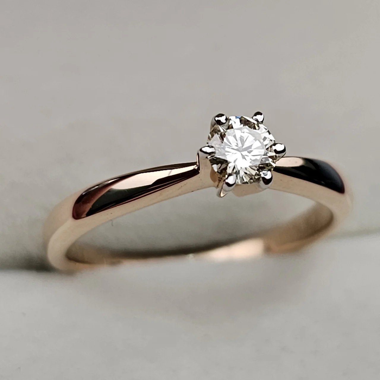 Кольцо Deimantas 110125480 17р 0,23ct. купить,NaN
