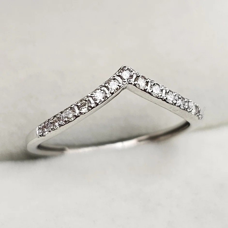 Кольцо Deimantas 110125468 16,5р 0,09ct. купить,NaN
