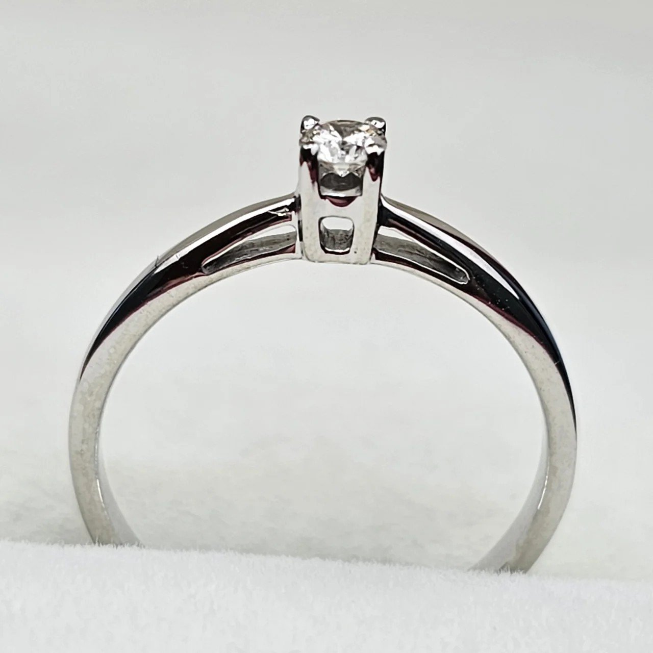 Кольцо Deimantas 110125454 16р 0,1ct. купить,NaN