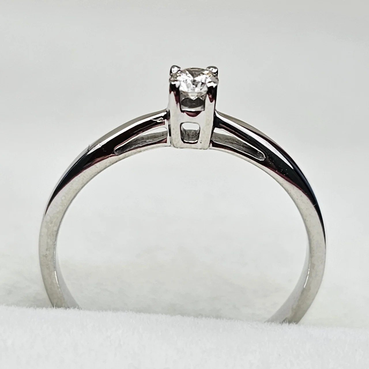 Кольцо Deimantas 110125454 16р 0,1ct. купить,NaN