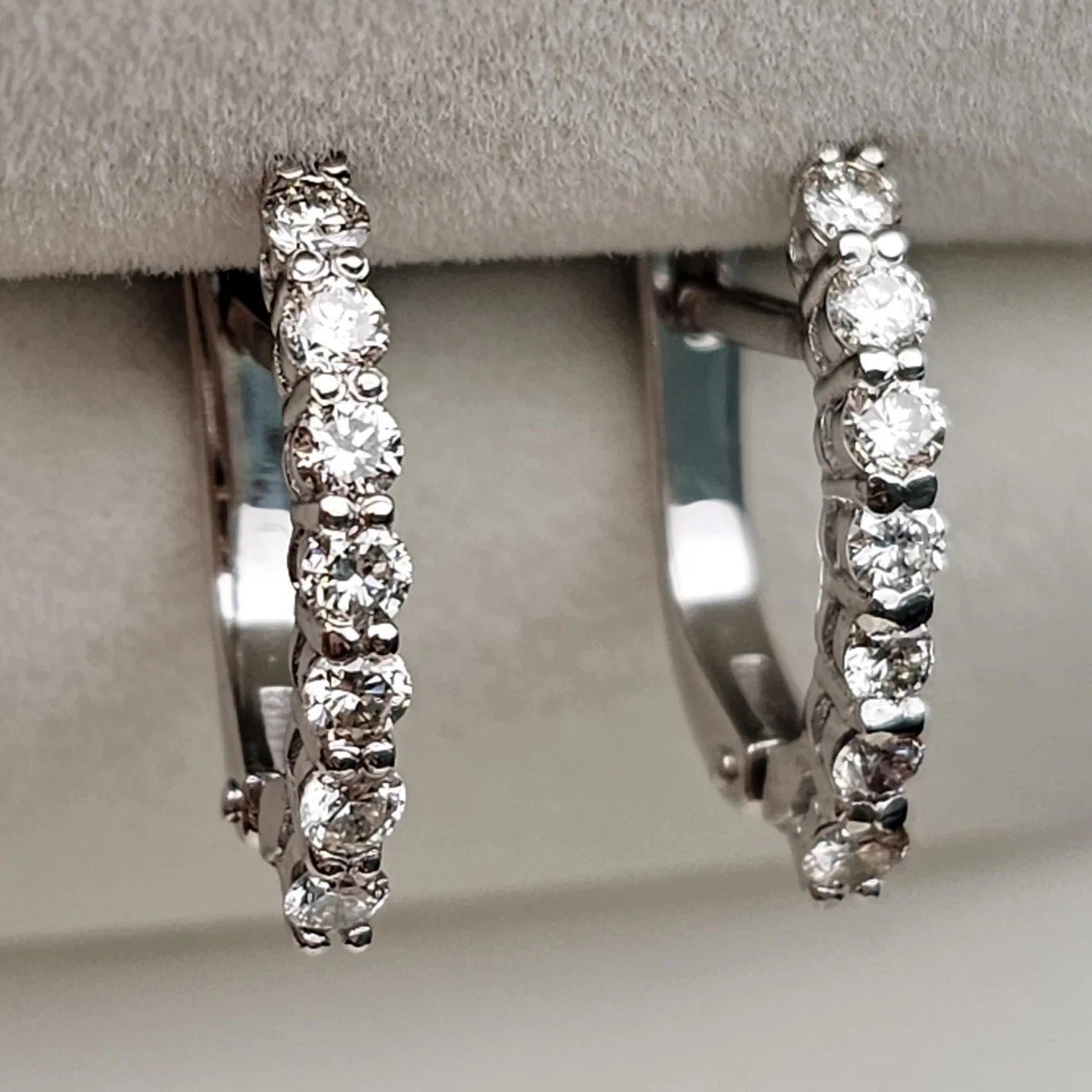Серьги Deimantas 110125562 2,79гр 0,65ct. купить,NaN