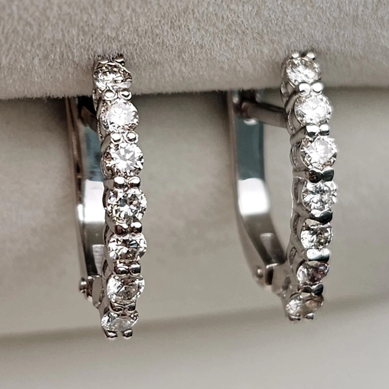 Серьги Deimantas 110125562 2,79гр 0,65ct. купить,NaN