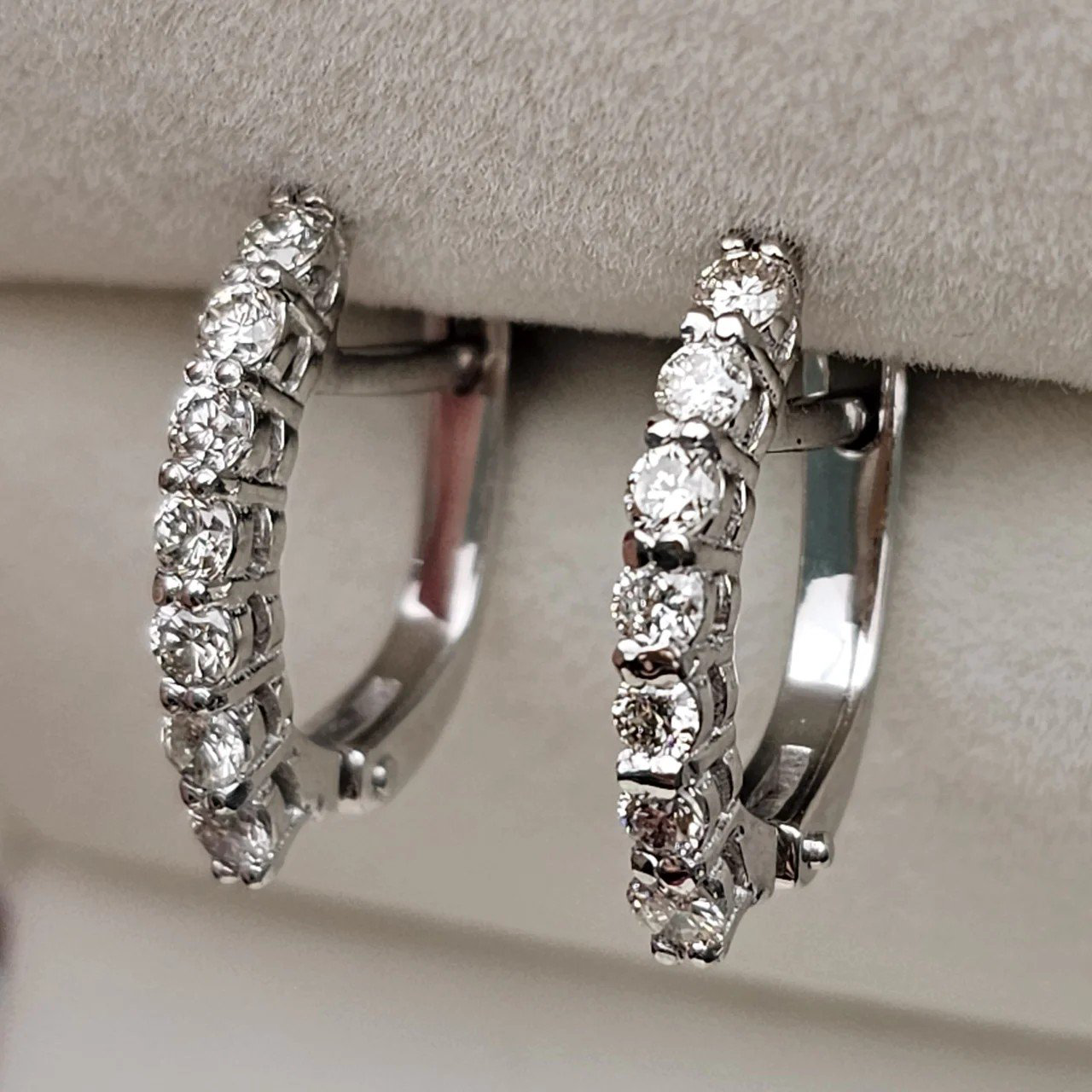 Серьги Deimantas 110125562 2,79гр 0,65ct. купить,NaN