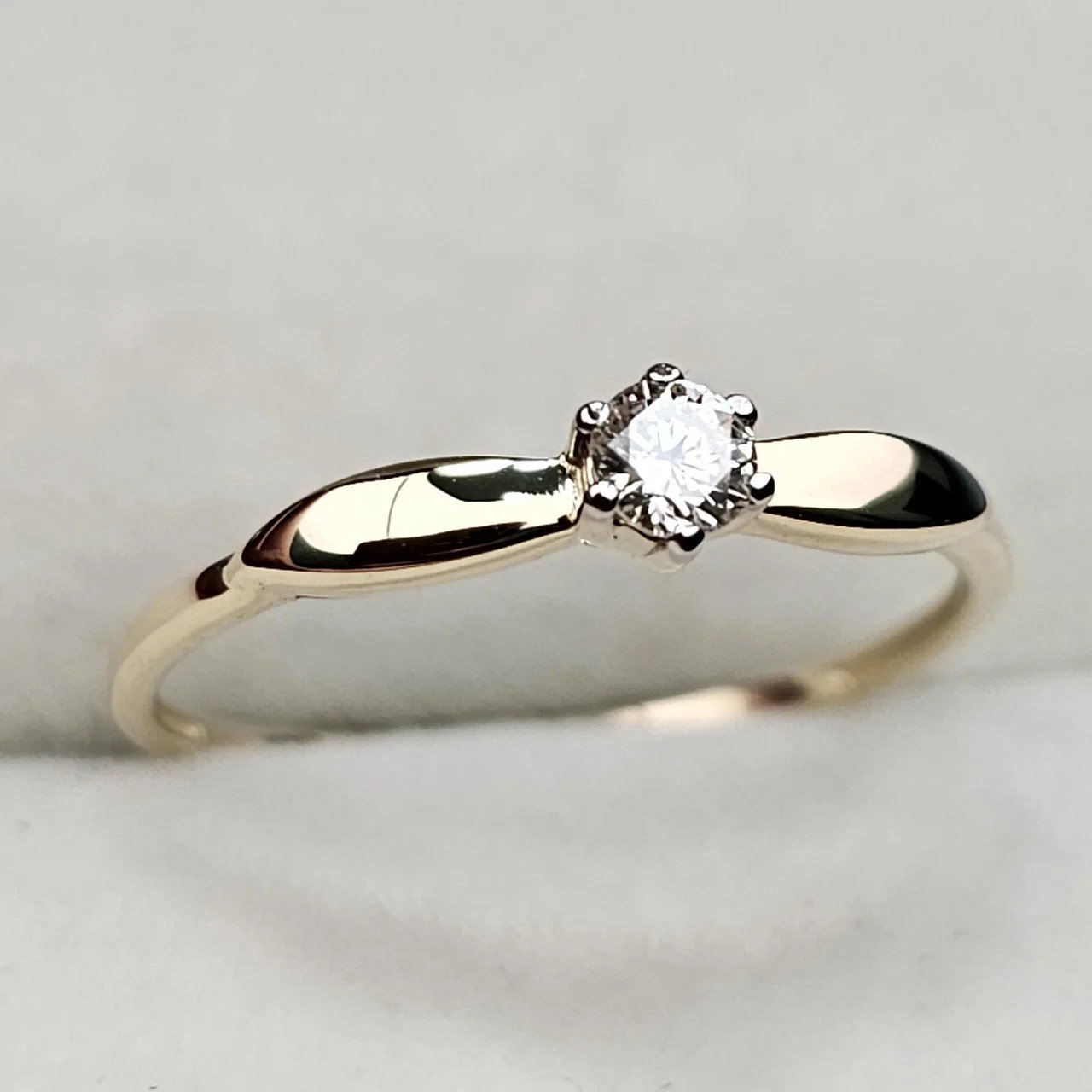 Кольцо Deimantas 110125474 16р 0,12ct. купить,NaN