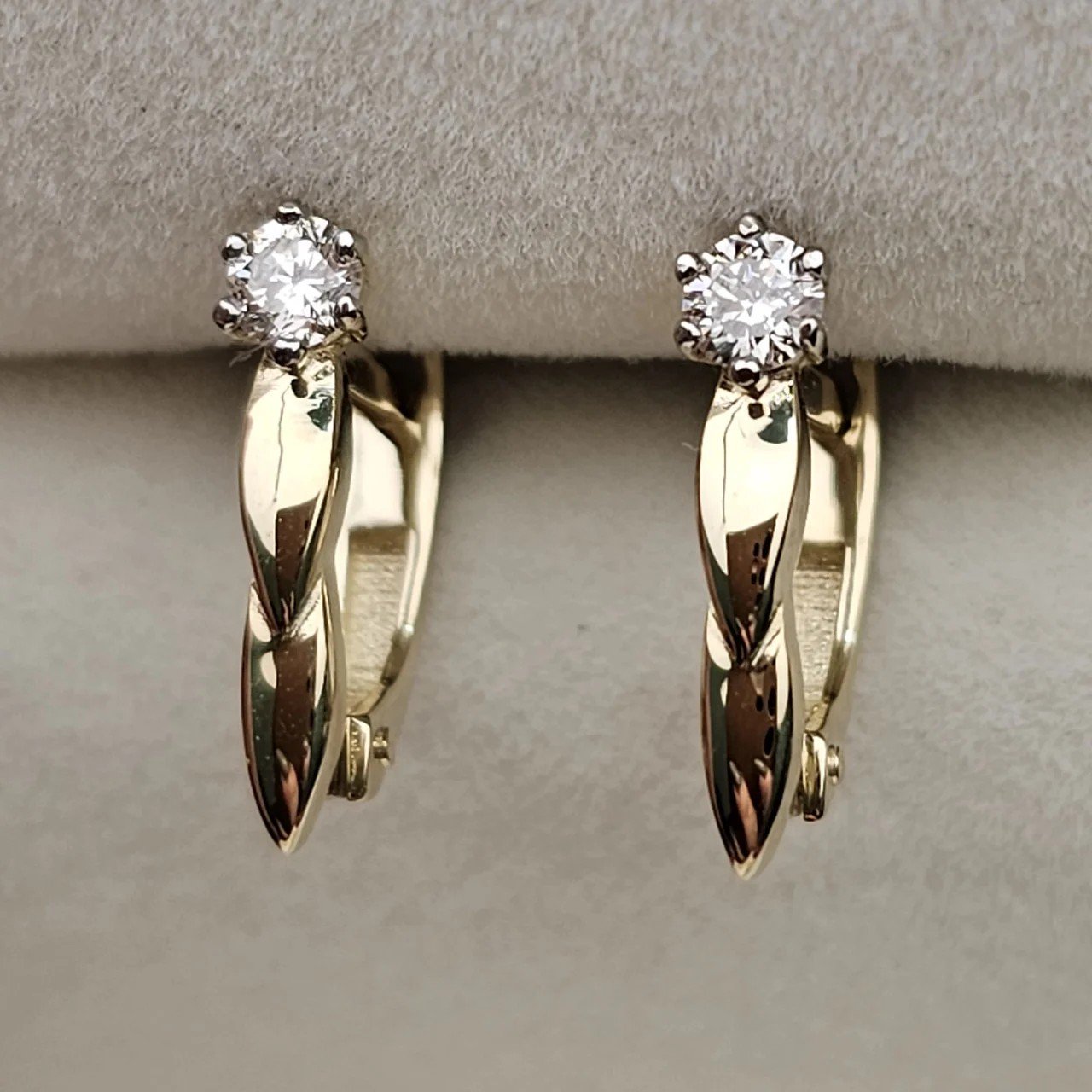 Серьги Deimantas 110125509 1,94гр 0,22ct. купить,NaN