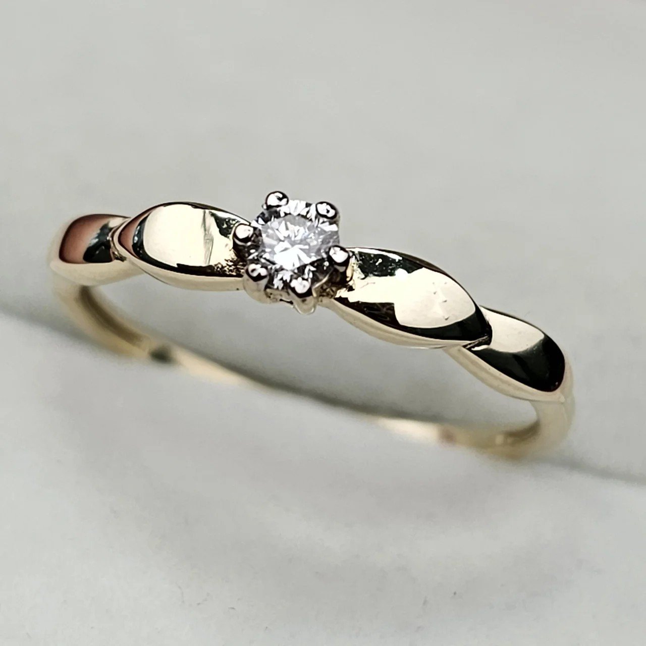 Кольцо Deimantas 110125473 16,5р 0,11ct. купить,NaN