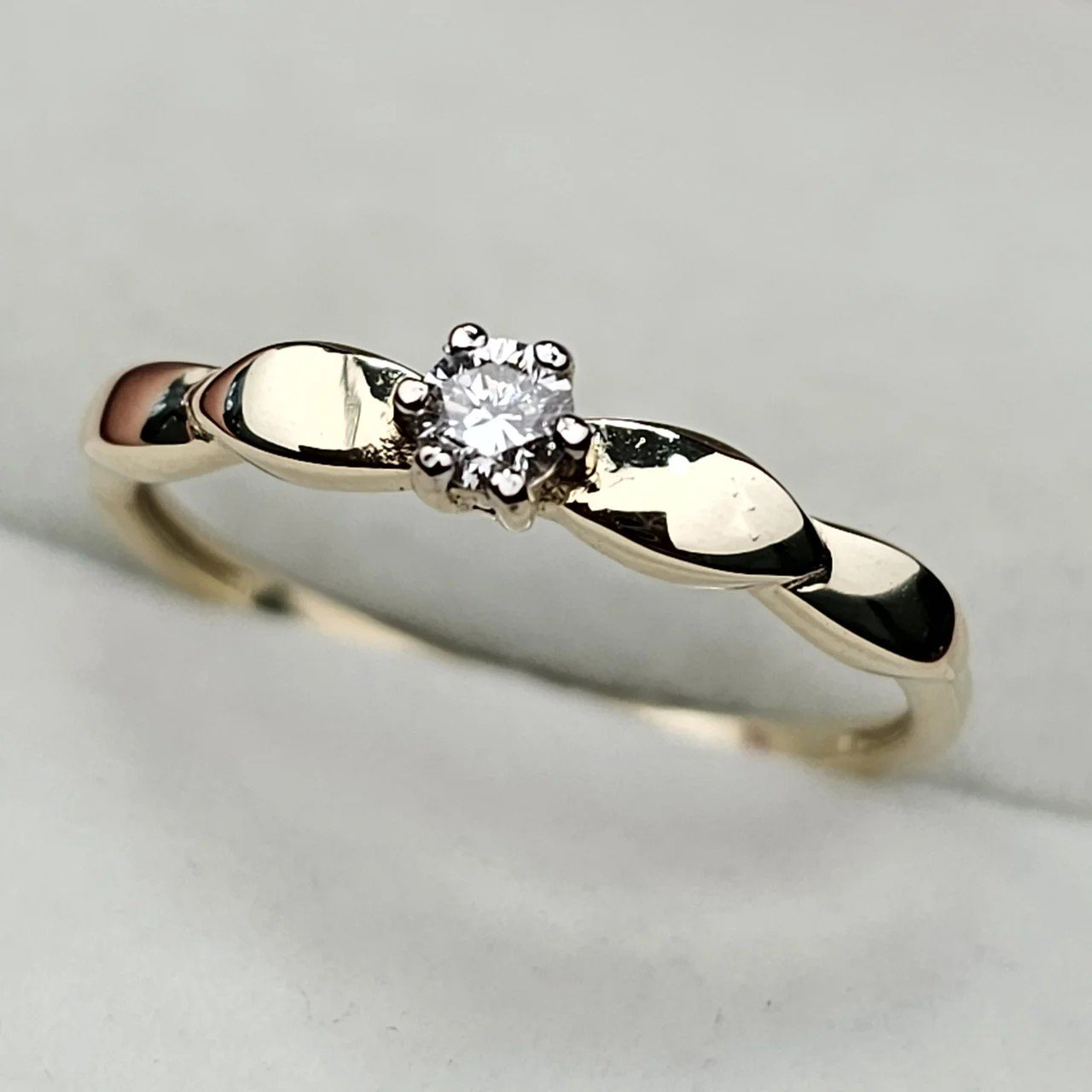 Кольцо Deimantas 110125473 16,5р 0,11ct. купить,NaN