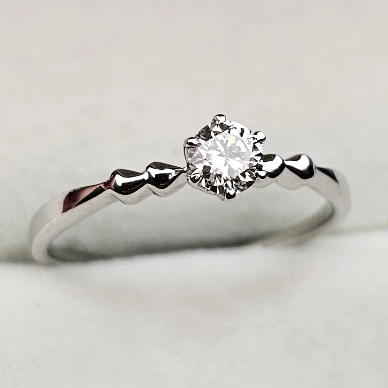 Кольцо Deimantas 110125450 17р 0,254ct. купить,NaN