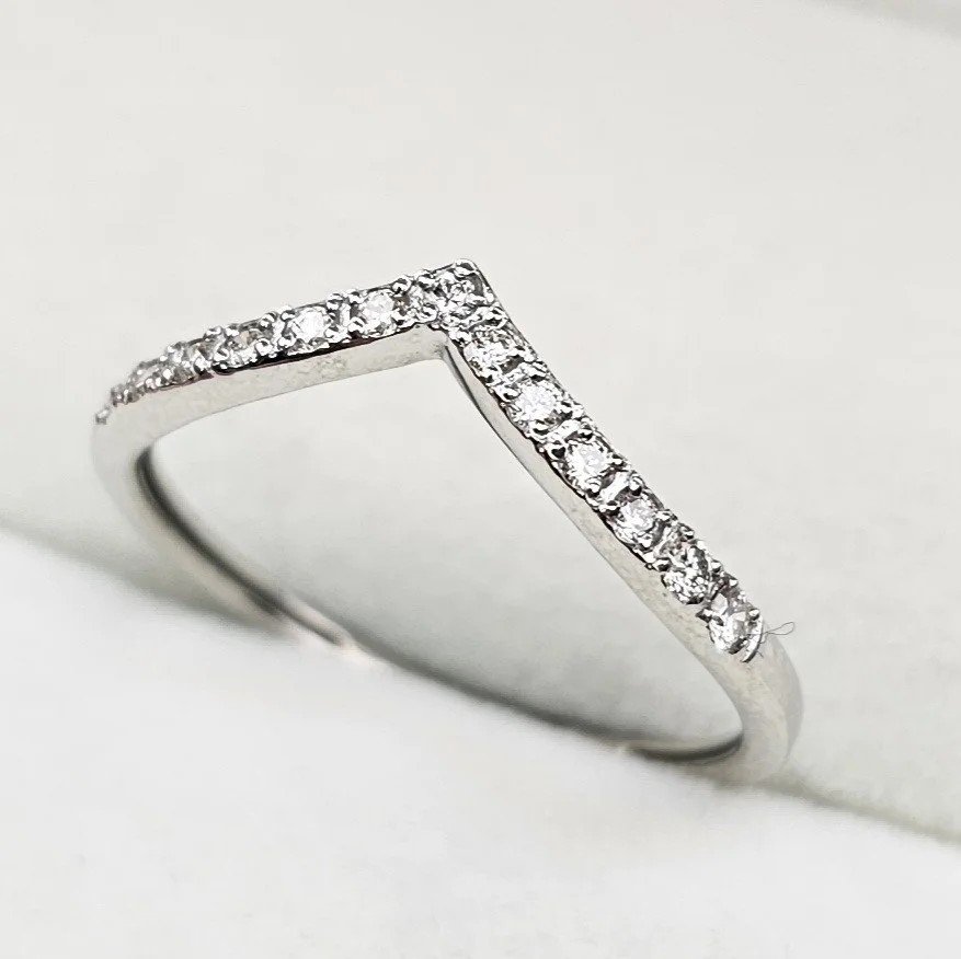 Кольцо Deimantas 110125460 16р 0,09ct. купить,NaN