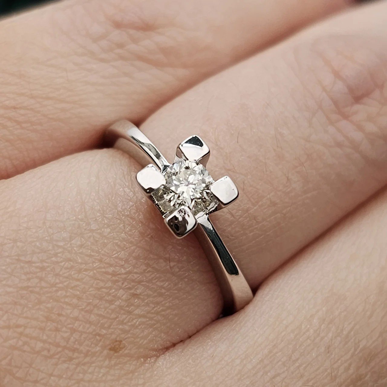Кольцо Deimantas 110125444 17р 0,28ct. купить,NaN