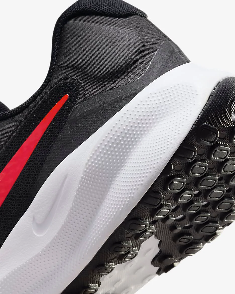 Кроссовки Nike Revolution 7 FB2207-003 black 41 купить,NaN