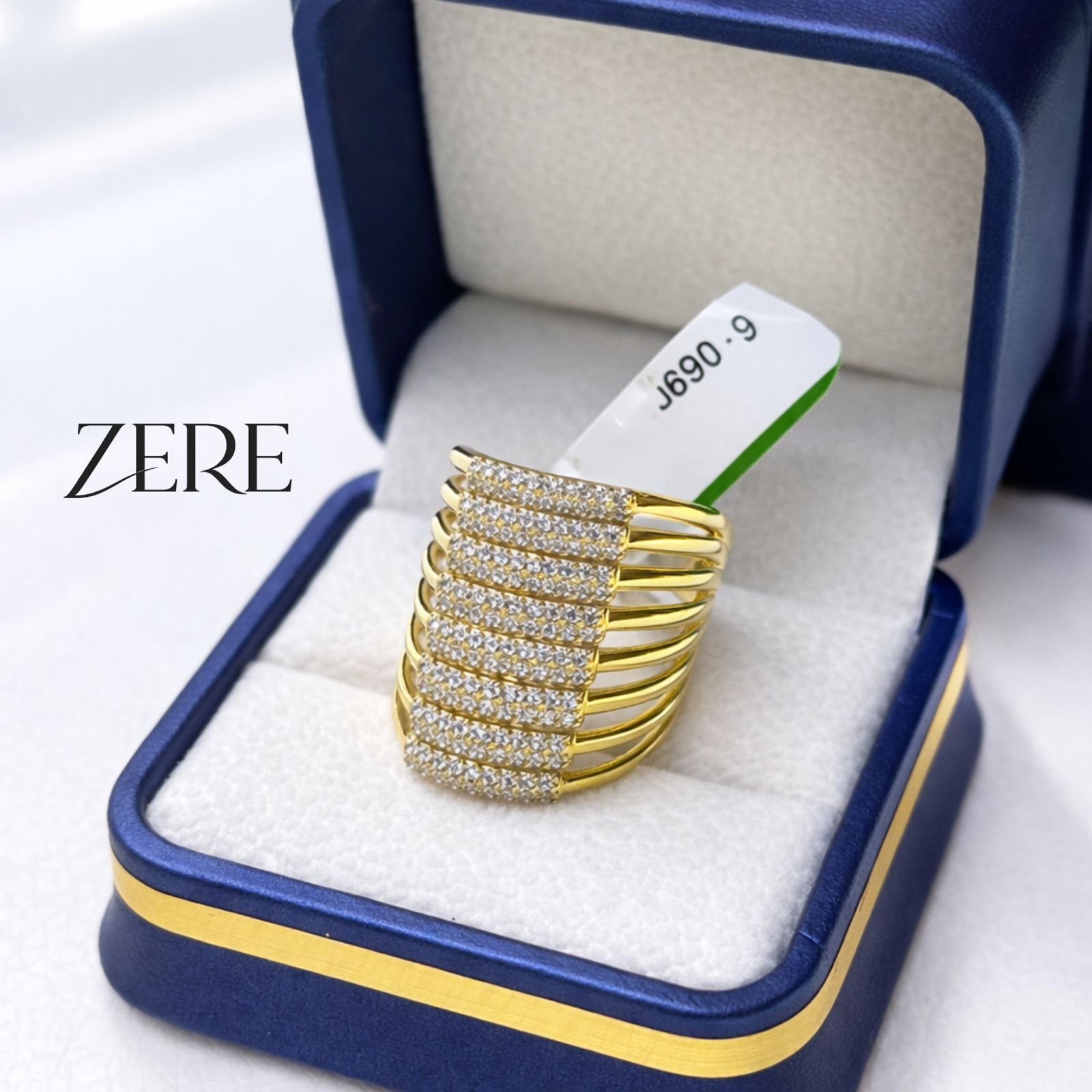 Кольцо Zere широкое с камнями 17.5р 6.06гр  купить,488400