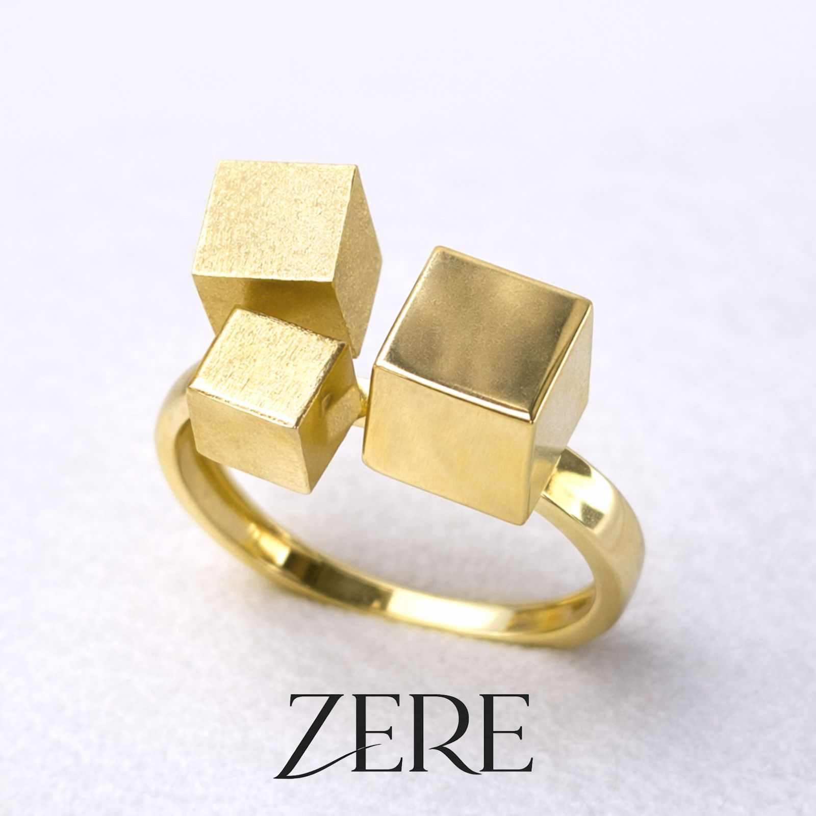 Кольцо Zere геометрия с кубами 18р 3.0гр  купить,291200