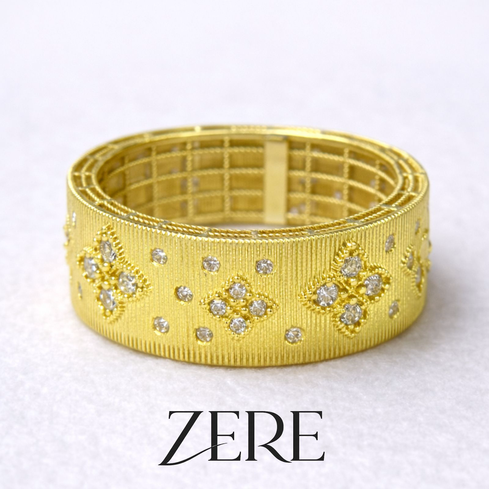 Кольцо Zere широкое с узором и камнями 18р 7.14гр - ForteMarket Кольцо Zere широкое с узором и камнями 18р 7.14гр купить,648450