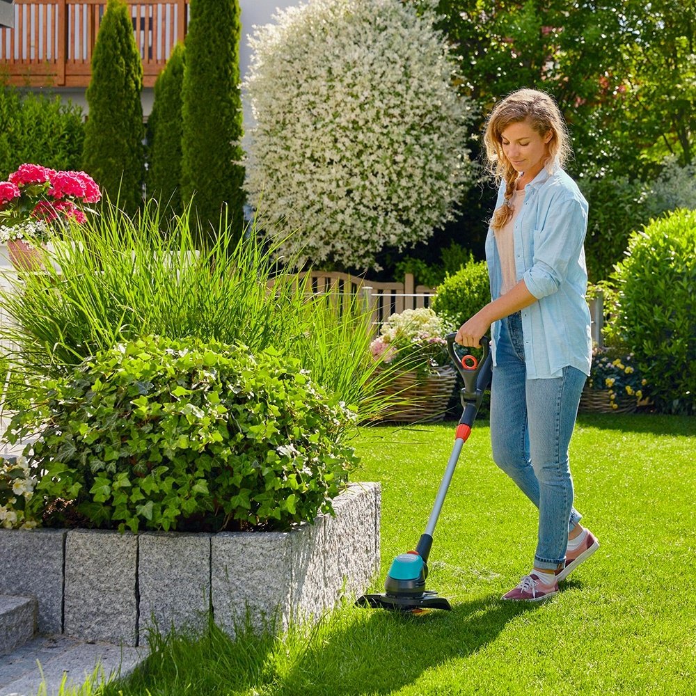 Триммер аккумуляторный GARDENA 14700-20, нож купить,NaN
