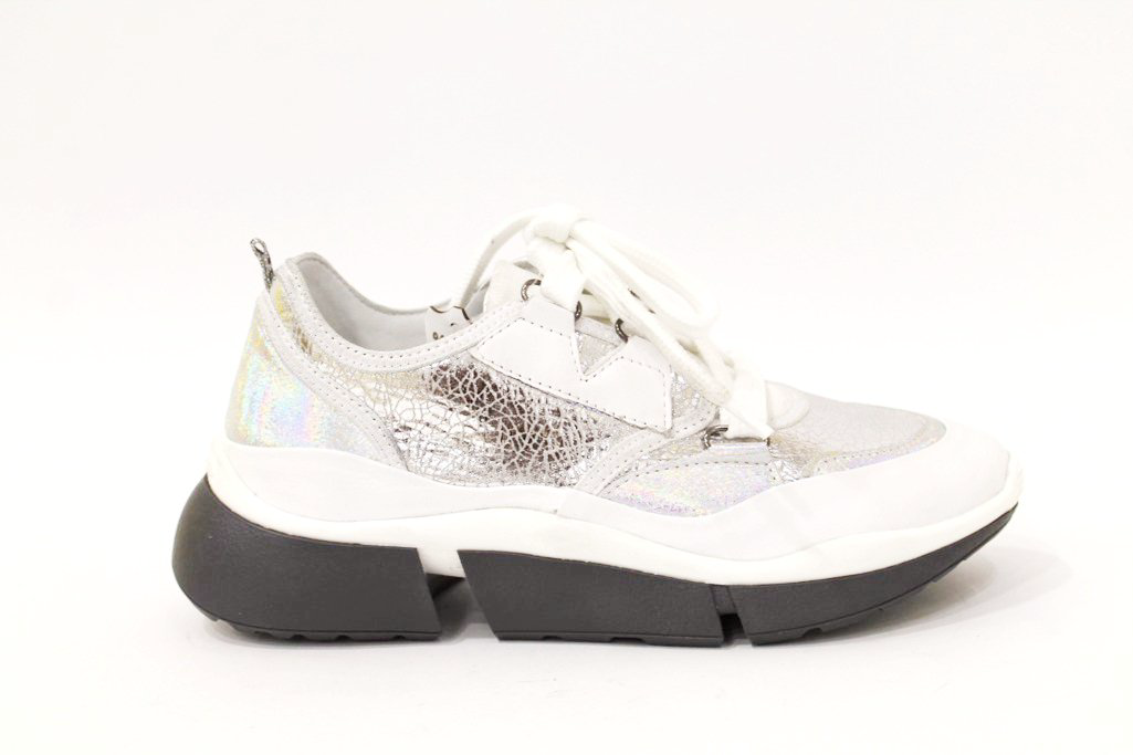 Кроссовки WOT'S Fashion 063-060 White 39 купить,NaN