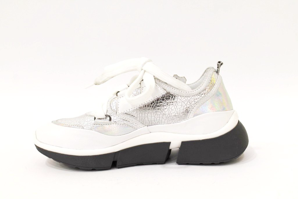 Кроссовки WOT'S Fashion 063-060 White 39 купить,NaN
