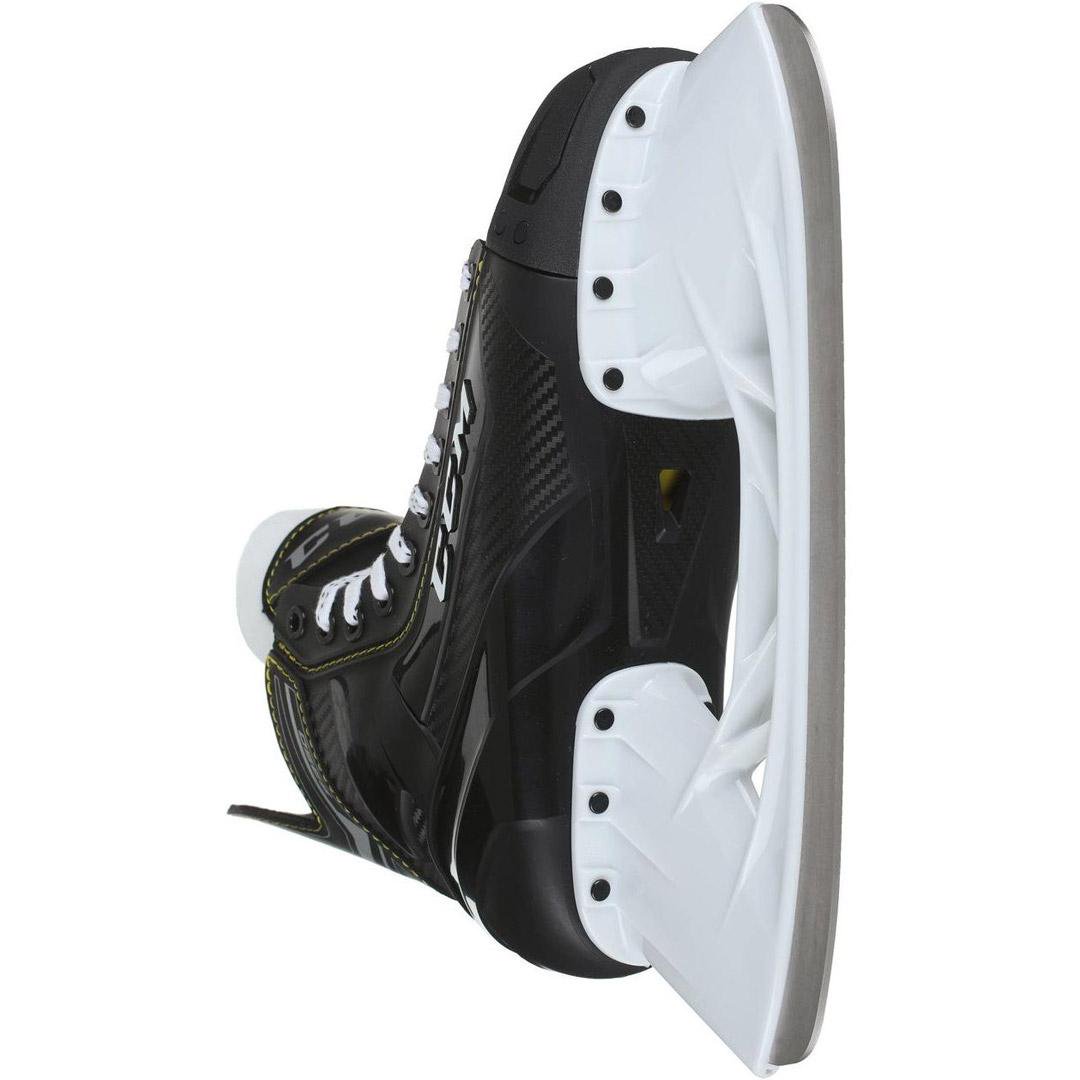 Коньки CCM  мужские SK Supertacks 10.0D 45,5 черно-белые купить,NaN