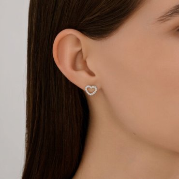 Пусеты Diamant 94-122-02257-1 вес 1.73 г серебро, фианит купить,NaN