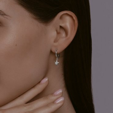 Серьги Diamant 94-121-02631-1 вес 2.26 г серебро, фианит купить,16416